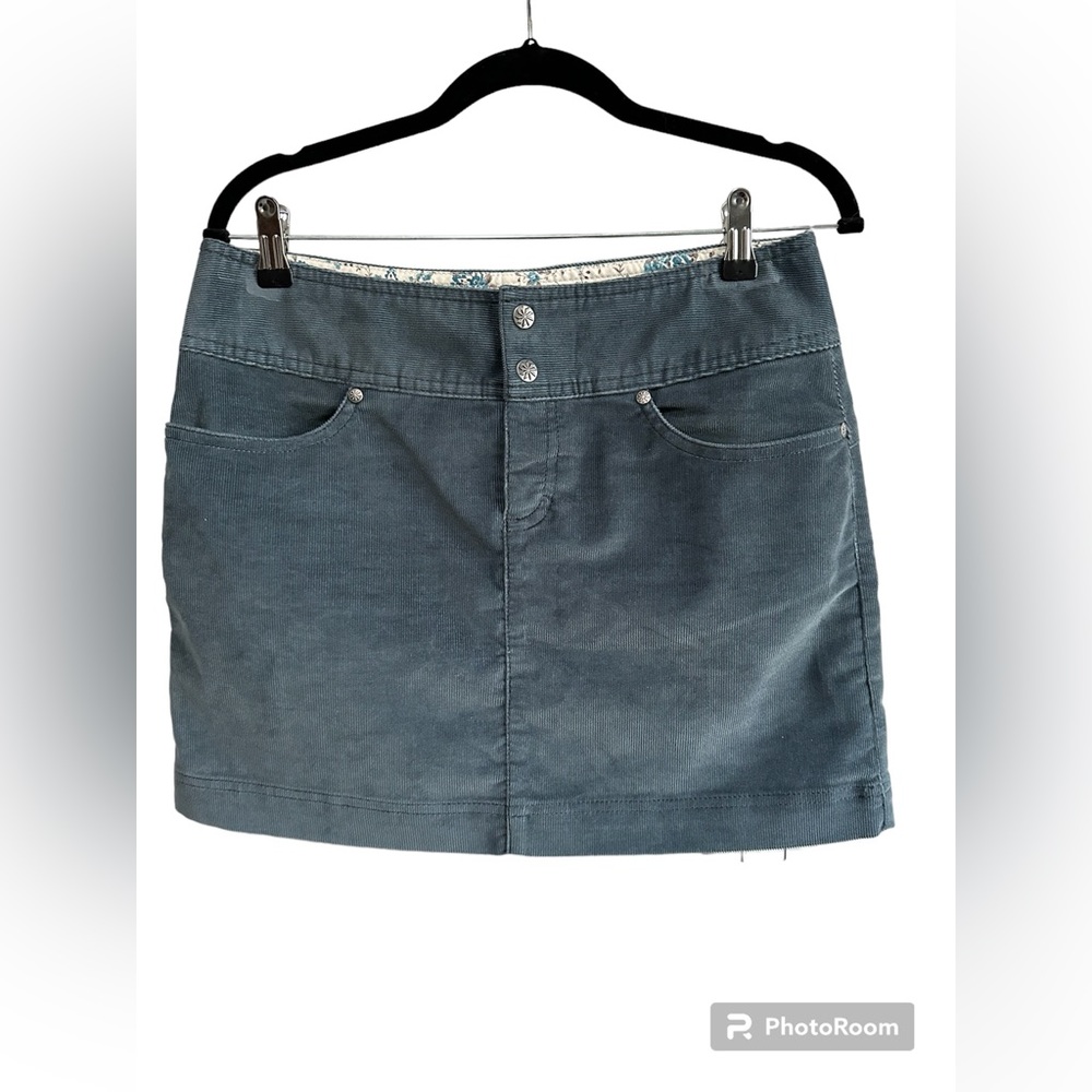 Athleta corduroy vintage ridge mini-skirt size 6